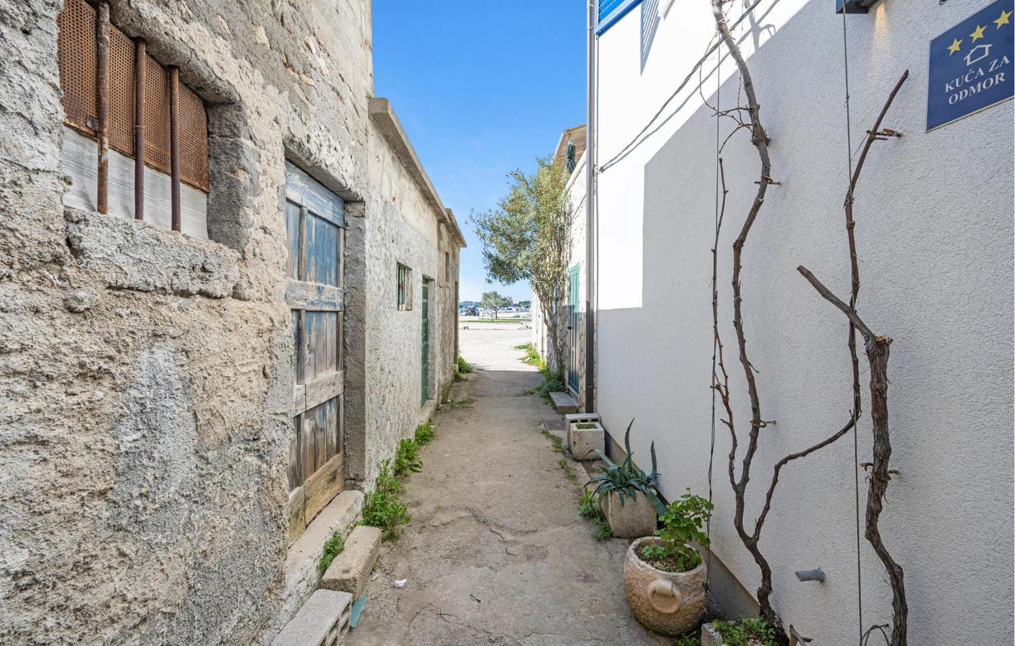 4 Bedroom Stunning Home In Murter Exterior foto